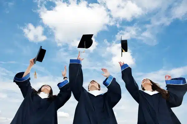 depositphotos_5743311-stock-photo-graduate-students